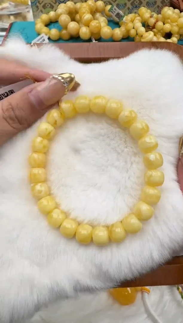 裸石琥珀未镶嵌XD677