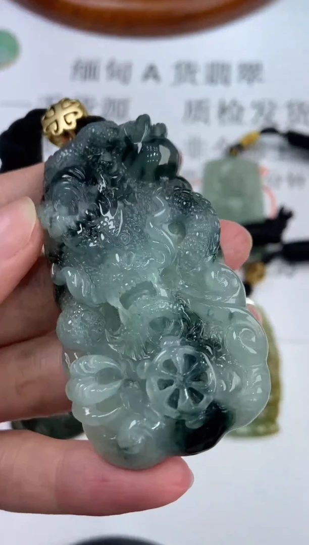 翡翠挂件未镶嵌291125