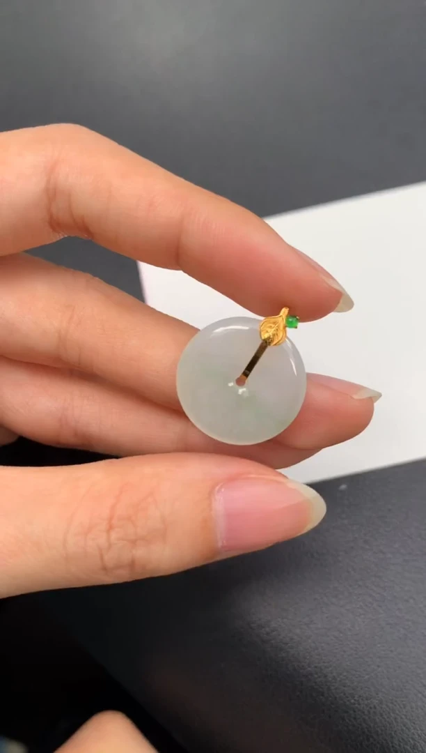 18K金镶嵌定制翡翠48小时鉴赏期 退货不扣服务费