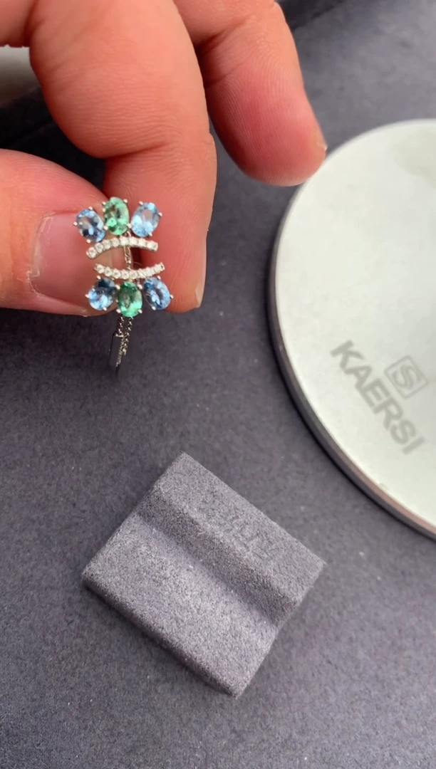 18K金镶嵌耳饰海蓝宝石0.62ct 海蓝宝 定制 A