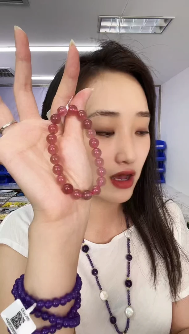 水晶手链未镶嵌天然珠宝多样性发其一