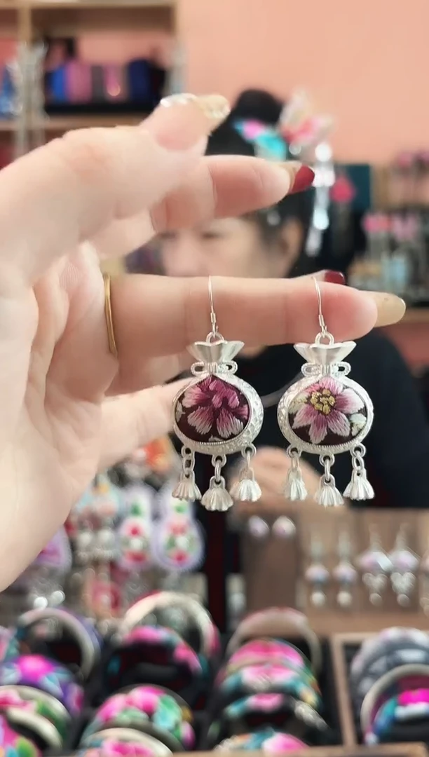 织绣艺枝独绣手工饰品142