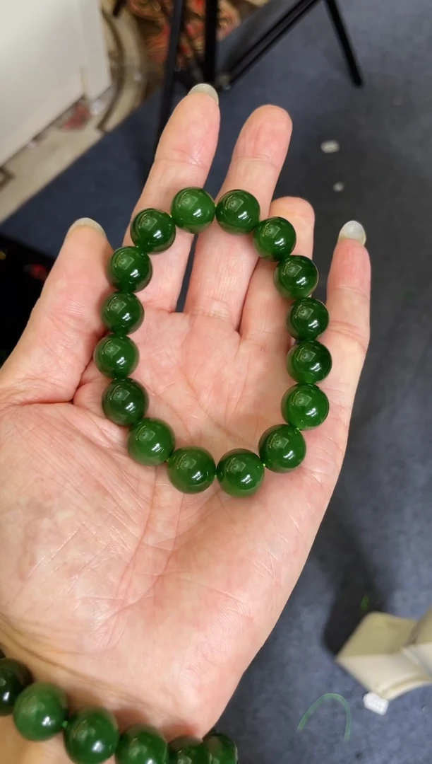 未镶嵌手串和田玉（碧玉）波*吖卡13针尖黑碧玉手串（多样性发一）
