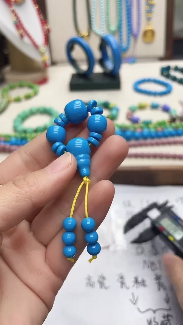 珍藏特色绿色高瓷