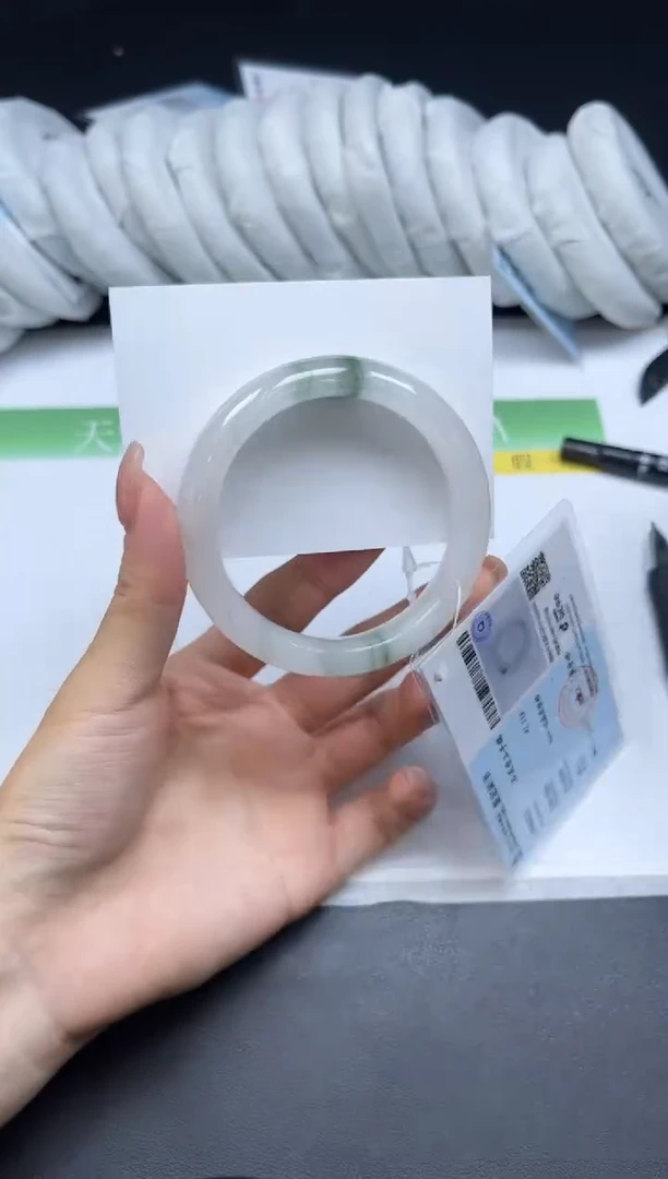 未镶嵌手镯石英质玉060-54