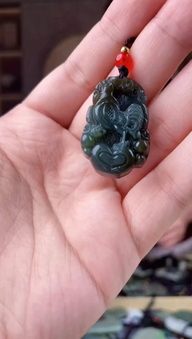 颈饰未镶嵌和田玉拍一发一，多样性发货