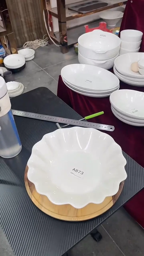 摆件陶10寸花瓣波浪汤盘