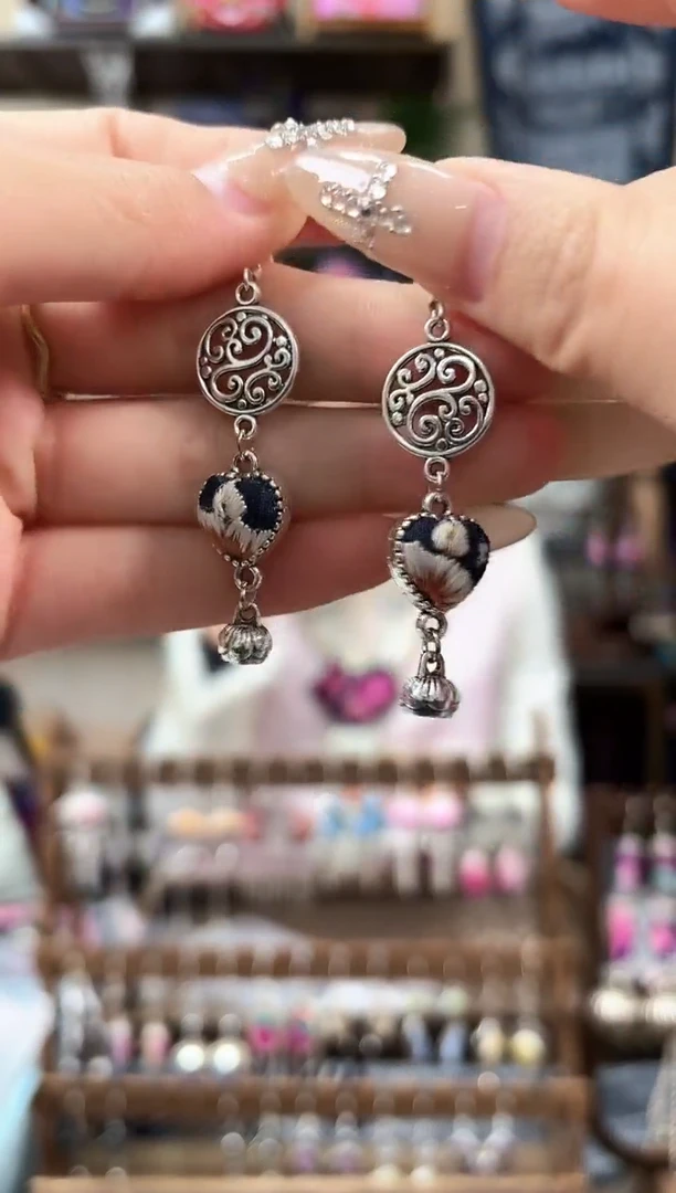 织绣织绣C****）民族风非遗老绣饰品300*