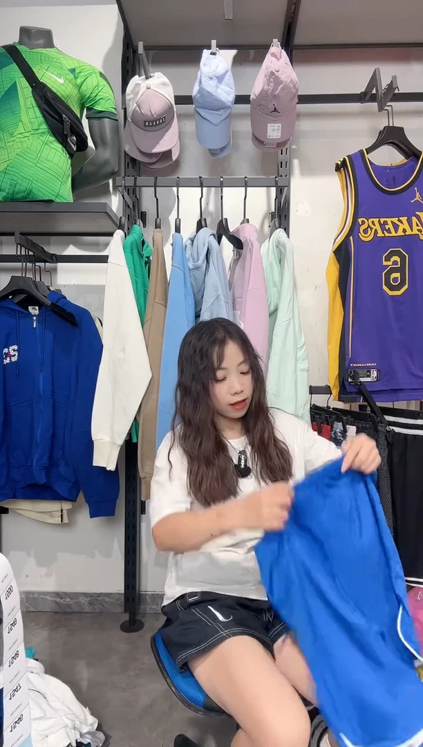 1546编码 瑕疵款直播间过款为准 尺码M