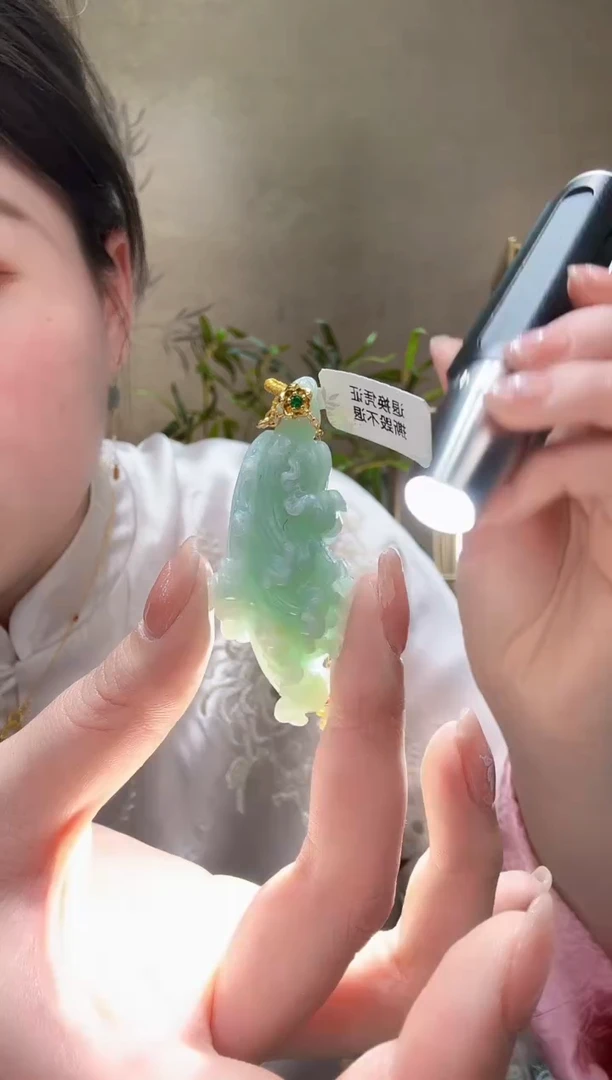 【闪购商品】翡翠颈饰未镶嵌吊坠