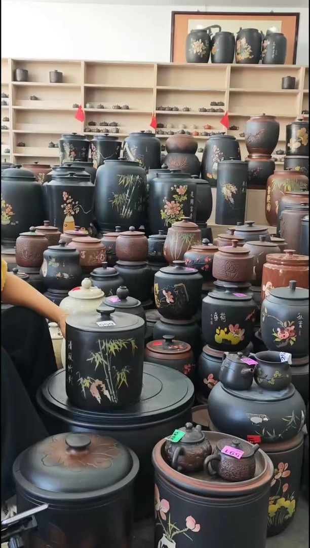 罐瑕疵茶叶罐   彩填小八饼   655