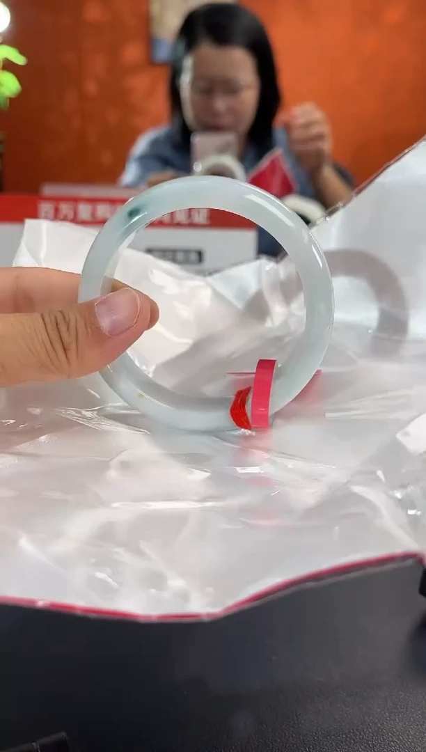 未镶嵌手镯翡翠翡翠手镯