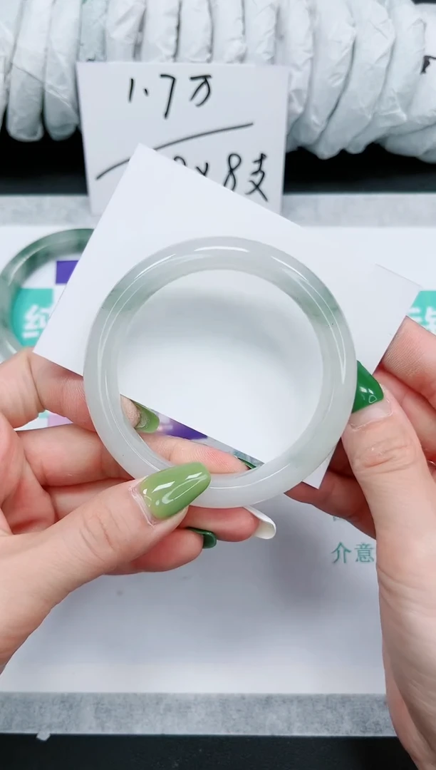 石英质玉手镯未镶嵌86-59.5