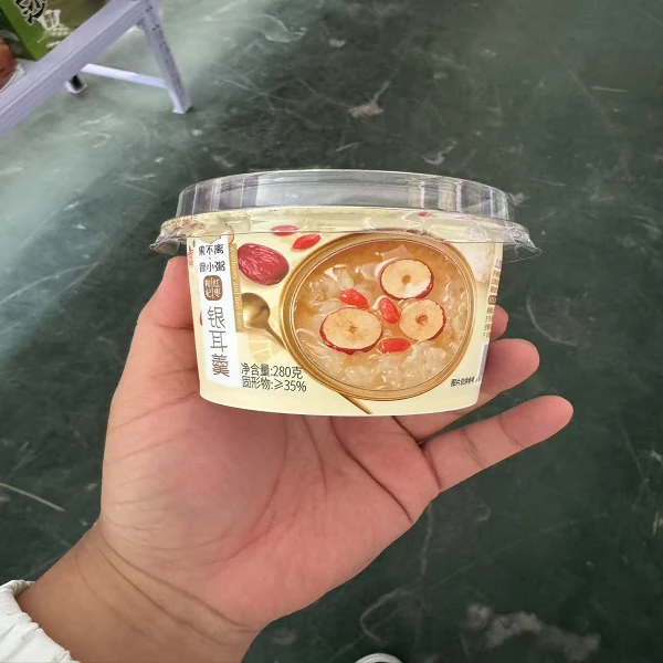 果不离红枣枸杞银耳羹开盖即食免煮速食营养代餐早餐食品