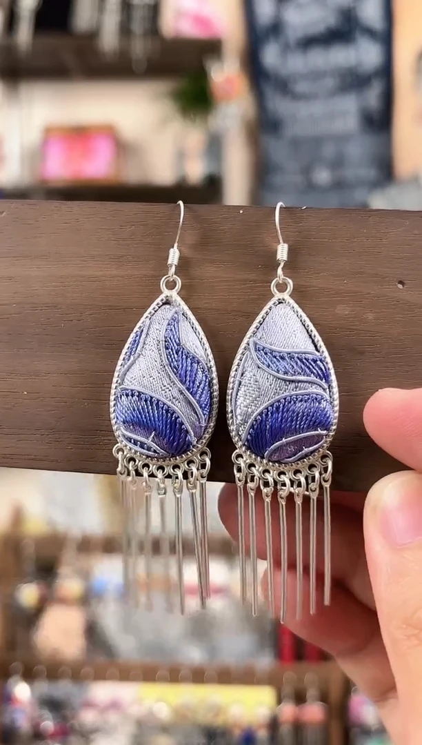 织绣民族风非遗老绣饰品220