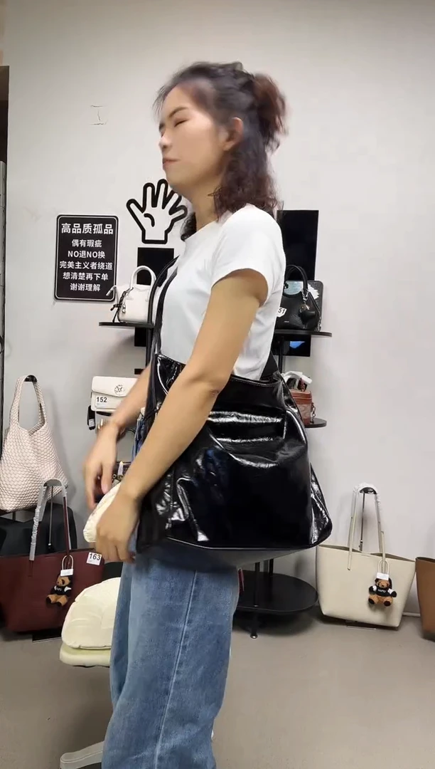 牛皮（革）福利款（默认瑕疵）不退不换：135