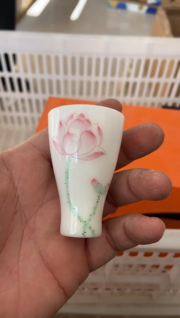 杯无运费险有瑕疵的摄影的产品有使用过的痕迹有点脏介意勿拍