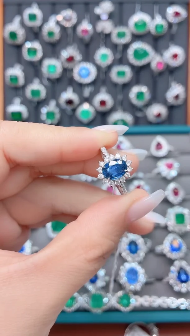 蓝宝石18K戒指18K金镶嵌-1.29ct