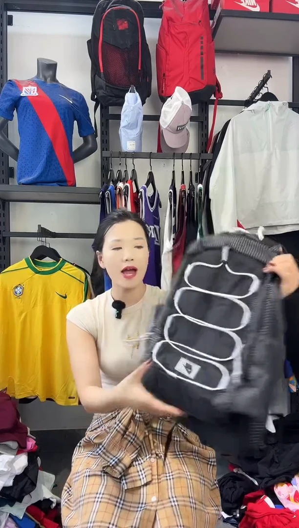 700 ·编码 耐克卫衣服饰过款为准 尺码·