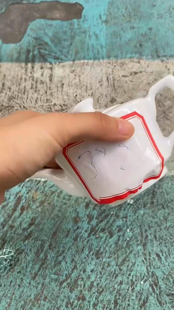 摆件纯白带果茶壶