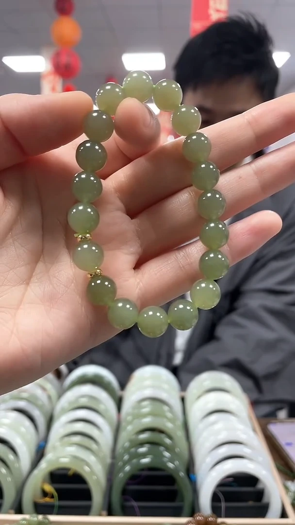 【闪购商品】和田玉手链未镶嵌湖水冻葡萄肉卡10手串一条