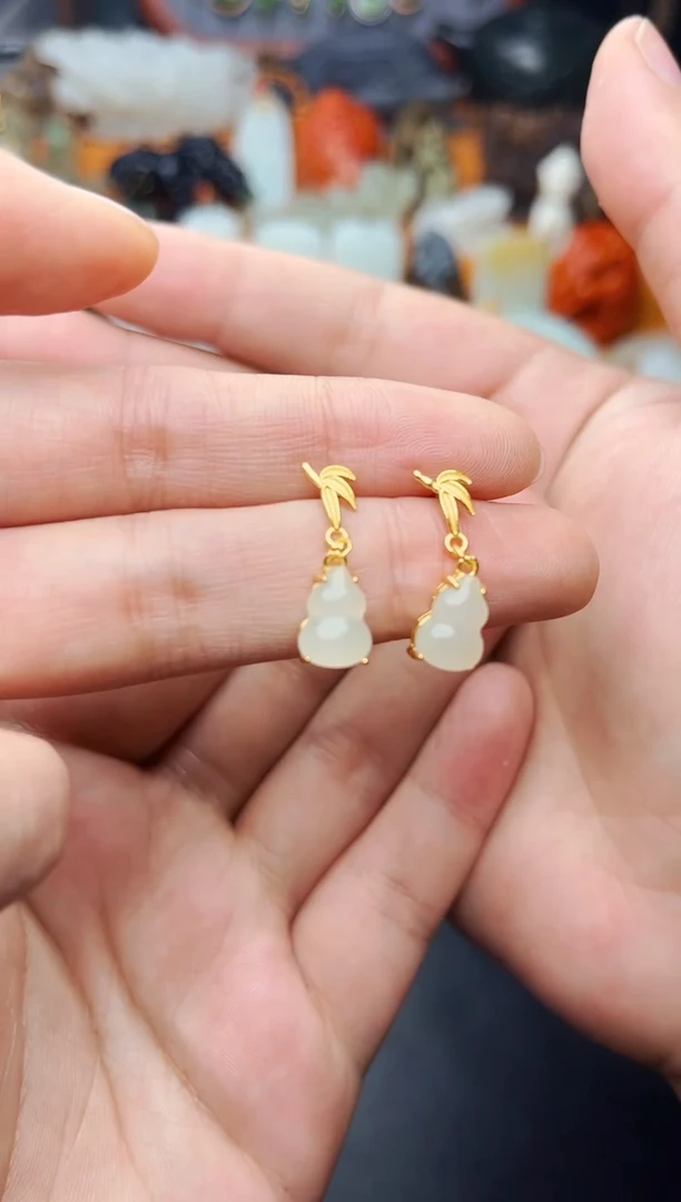 【闪购商品】和田玉耳饰银S925镶嵌葫芦 01