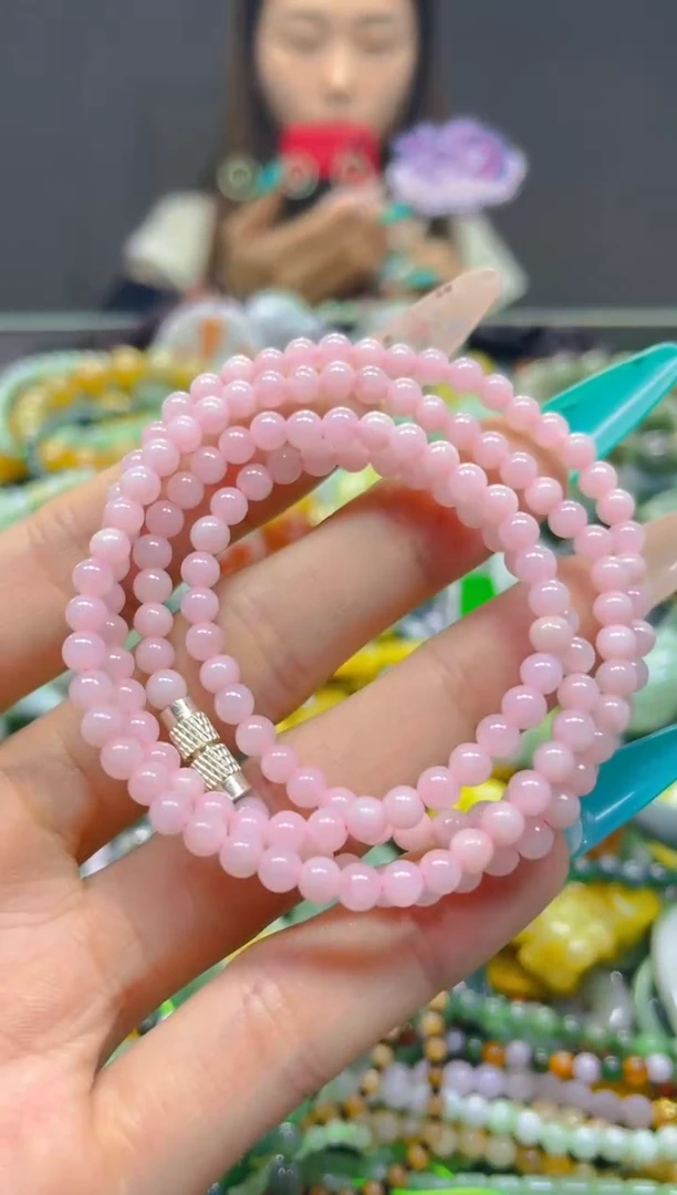 颈饰未镶嵌翡翠4MM/T/翡翠A货，一件也是批发价