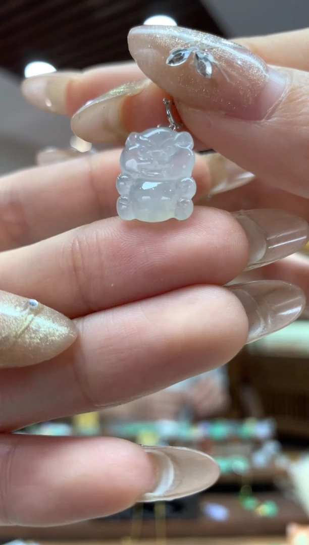 【闪购商品】翡翠吊坠(不含链)18K金镶嵌龙