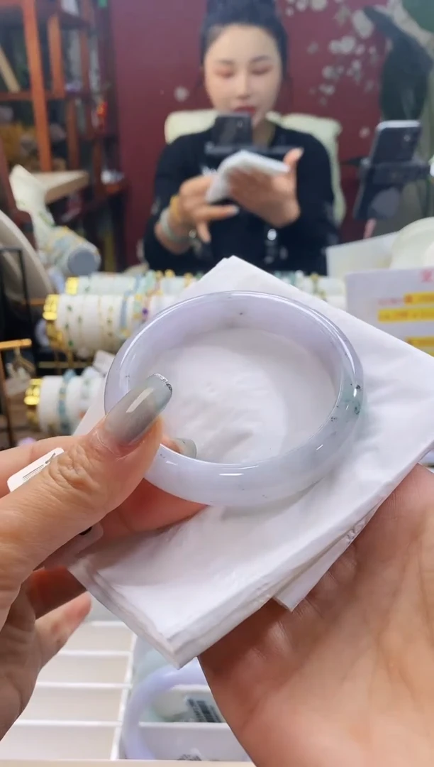 【闪购商品】翡翠手镯未镶嵌6乌鸡56-58/12.4*8.1