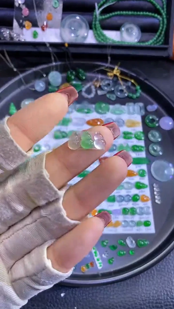 未镶嵌挂件翡翠葫芦