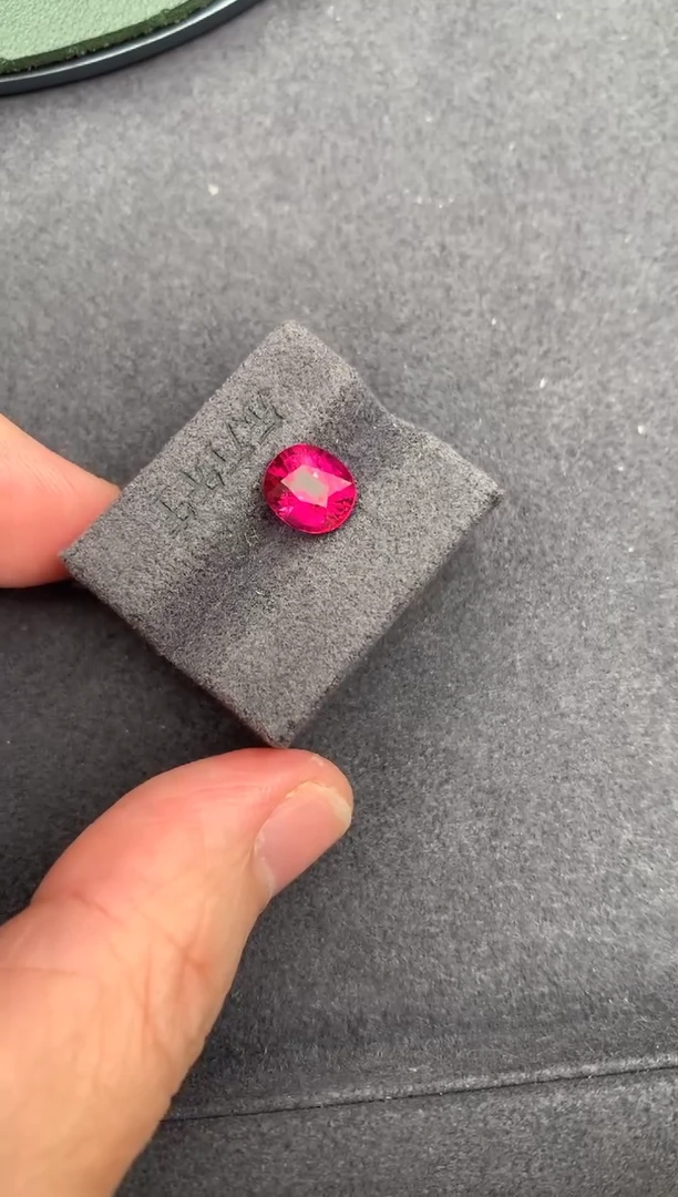 未镶嵌裸石碧玺1.7ct 卢比莱 定制 BH