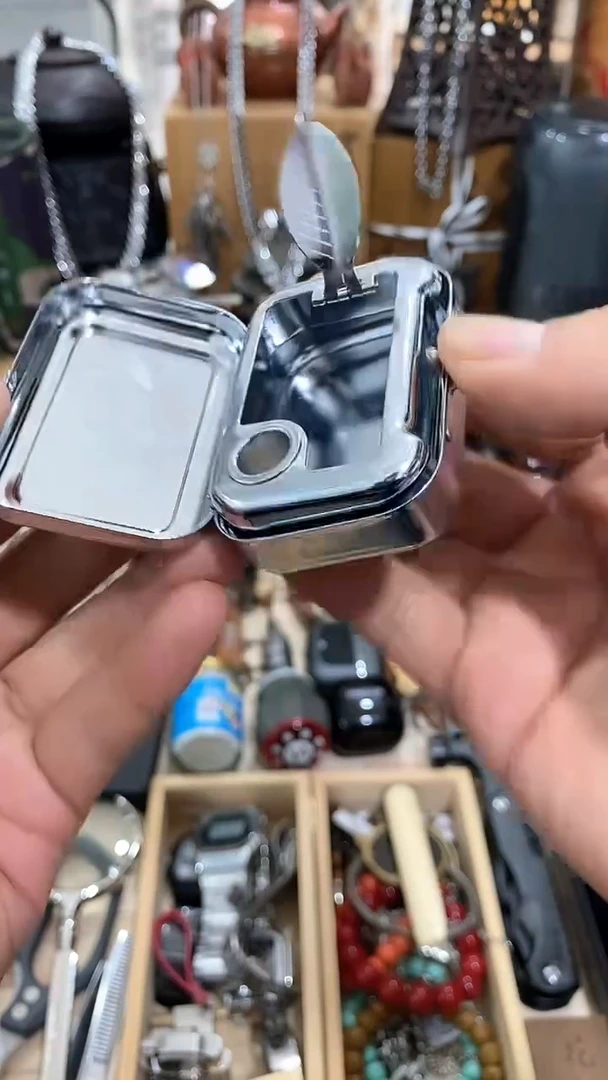 瓷片闪购商品  如图所示