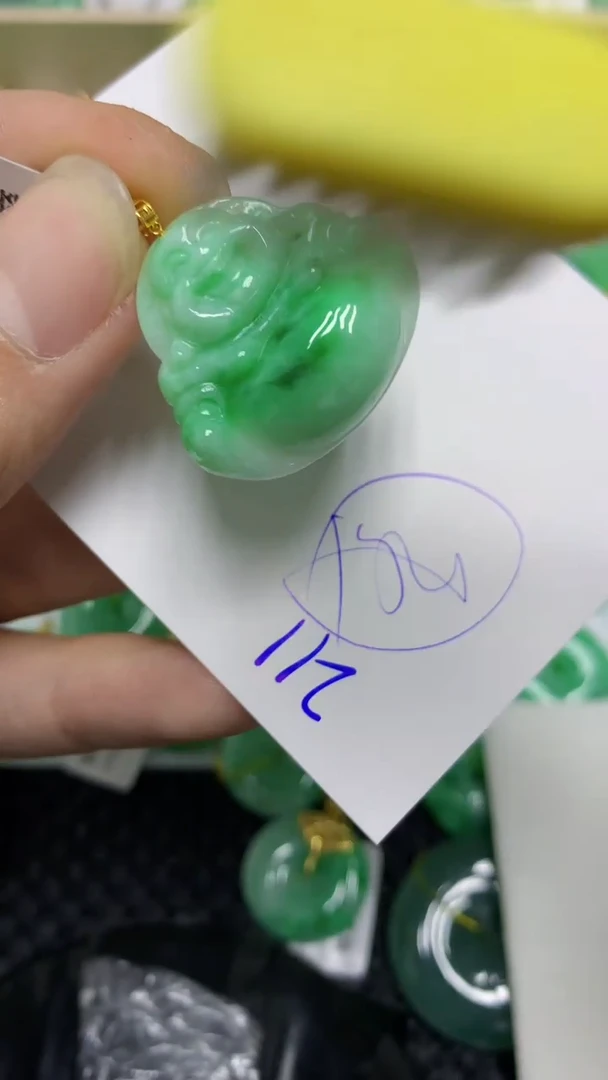 颈饰18K金镶嵌翡翠翡翠1111111