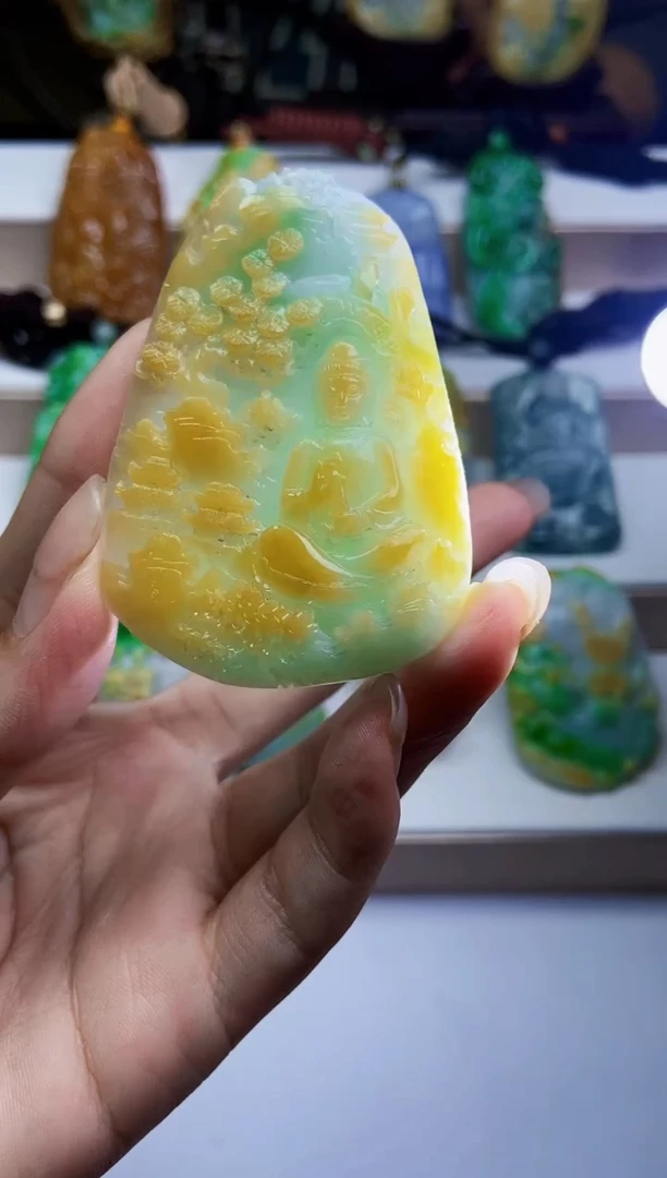颈饰未镶嵌翡翠翡翠A货