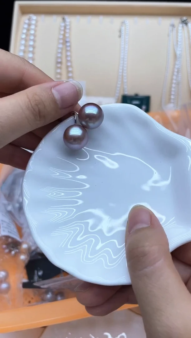 银S925镶嵌淡水珍珠耳饰耳钉