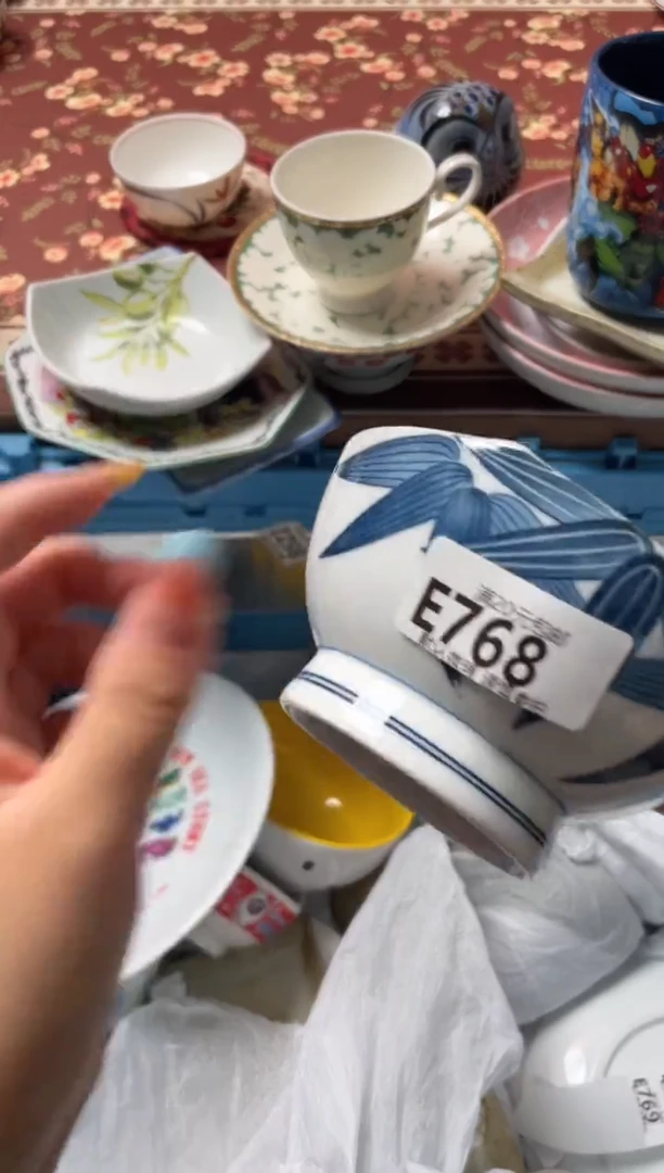 瓷片昵****了瓷器瓷器E768