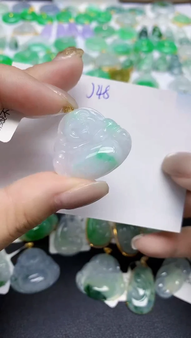 颈饰18K金镶嵌翡翠天然缅甸翡翠A货翡翠百元以上9元证书费自理