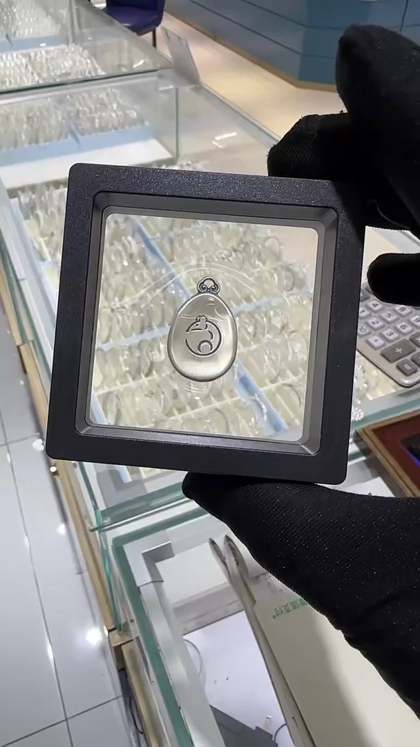 珐琅吊坠足银生肖牌鼠