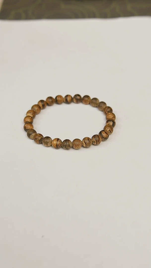 沉香手串文莱7.3mm单圈4.3克花香凉8.5分