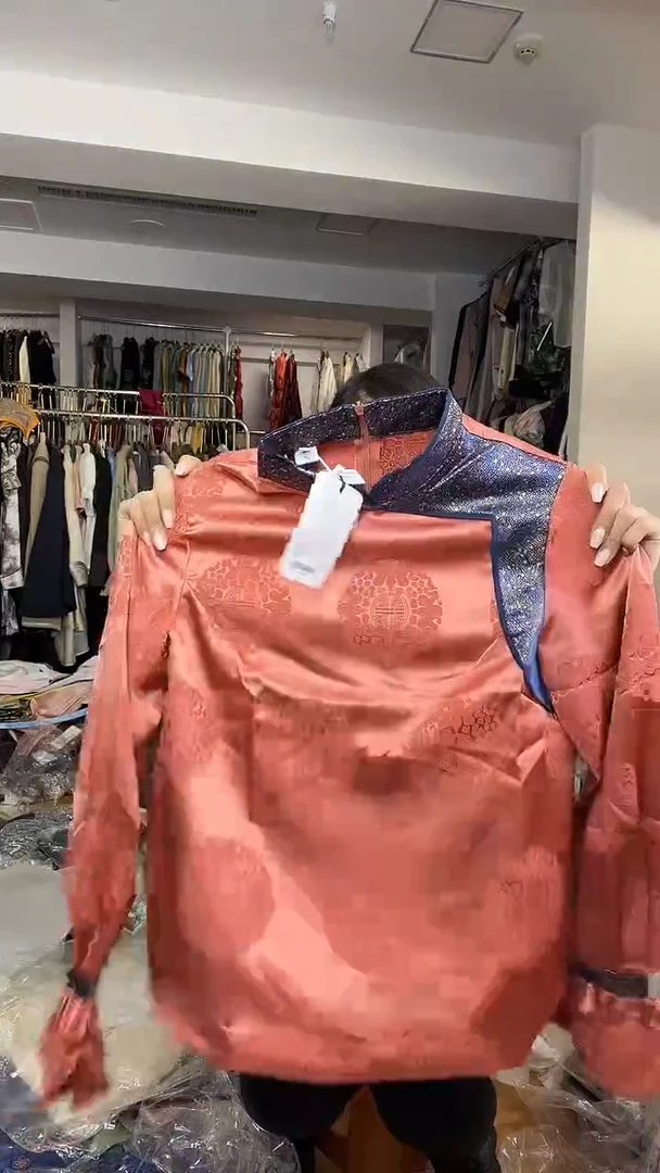 衬衣       XL码      110-120斤