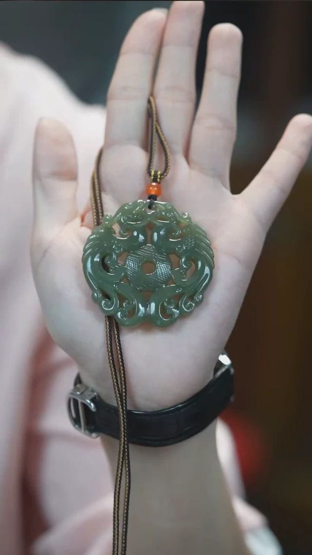 颈饰未镶嵌和田玉龙凤配