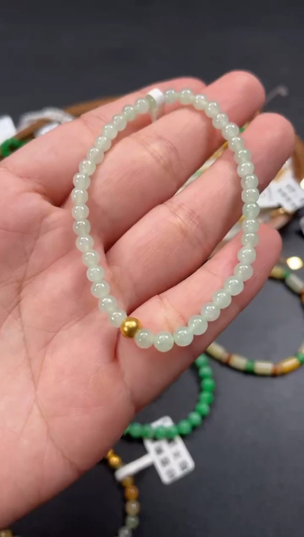 套链足金镶嵌翡翠一条   P508