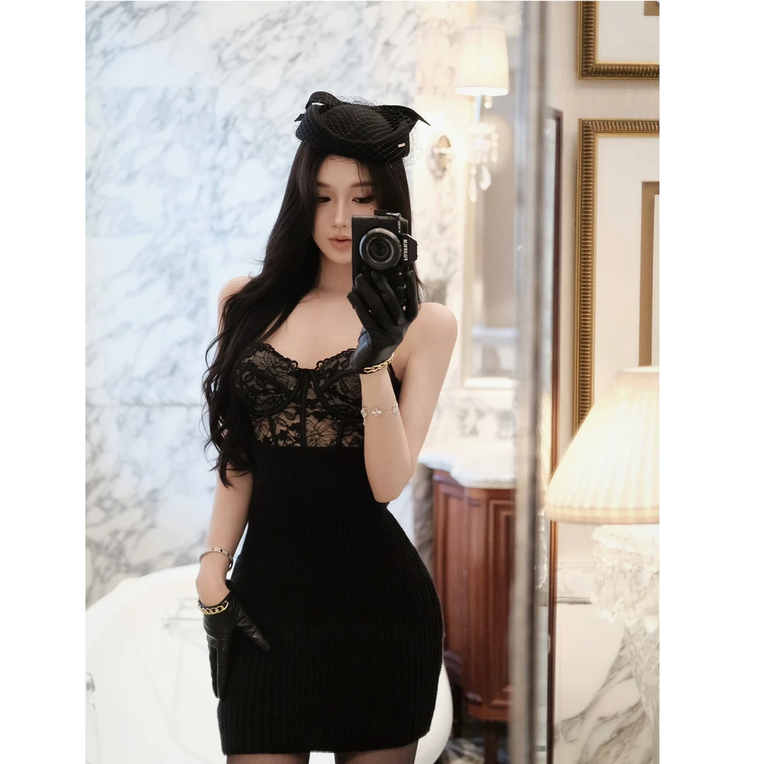 2026春季新款韩系时尚蕾丝拼接无袖吊带上衣女配高腰半身裙套装