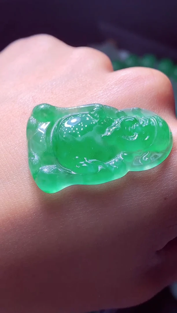 未镶嵌定制翡翠摆***?毛货翡翠定制