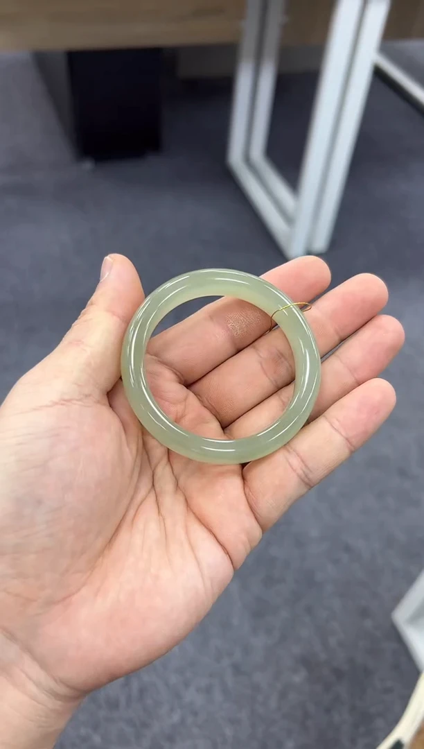 【闪购商品】和田玉手镯未镶嵌50-51  766