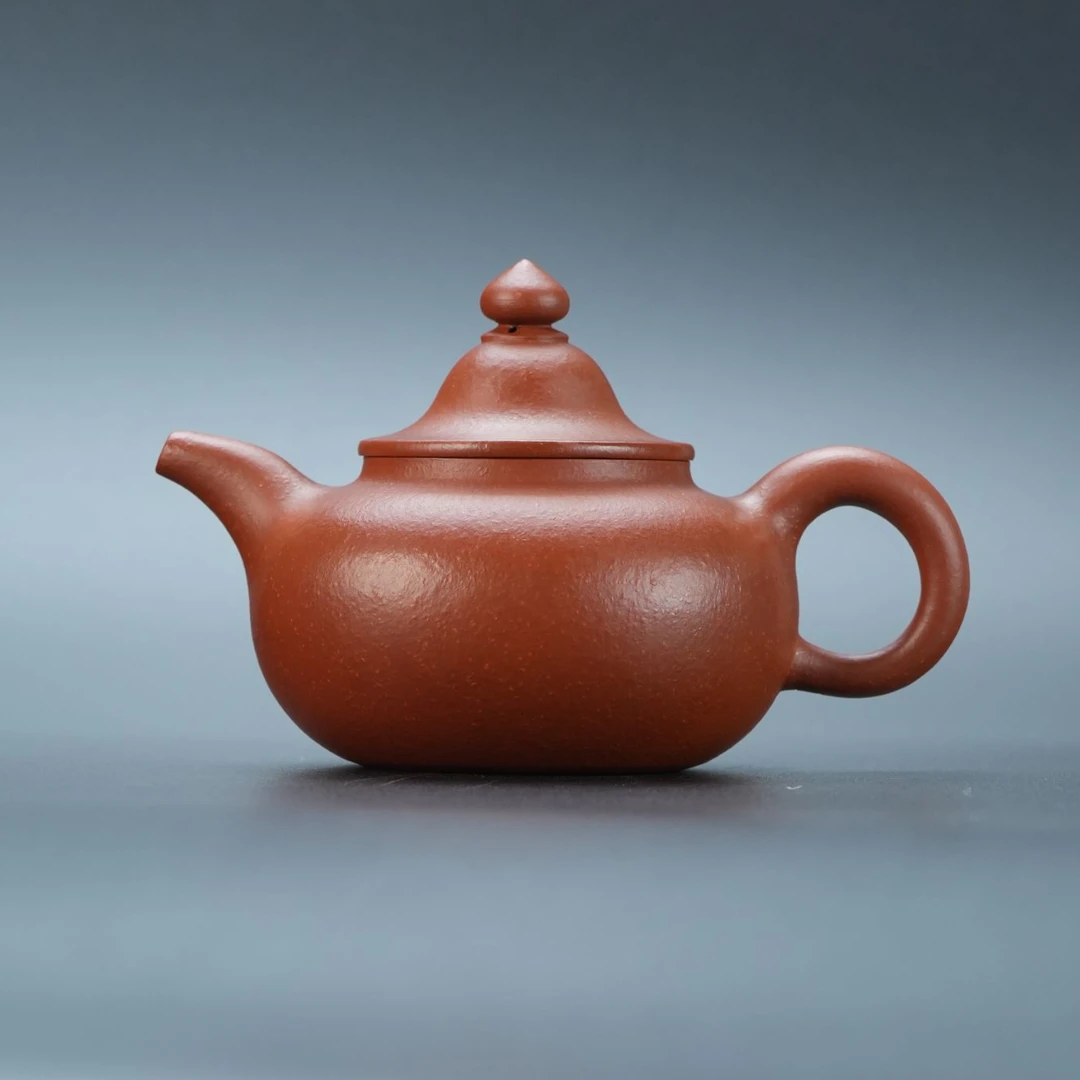 lot21540 62 王广忠 紫砂原矿朱泥笠帽壶 170cc