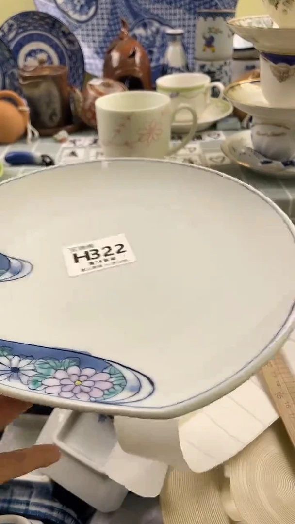 其他白***家默认微瑕 介意勿拍H322