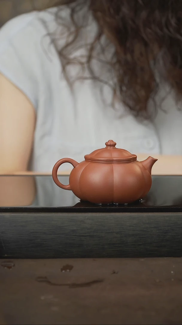 茶壶紫砂225 筋纹寒江 红皮龙 160cc