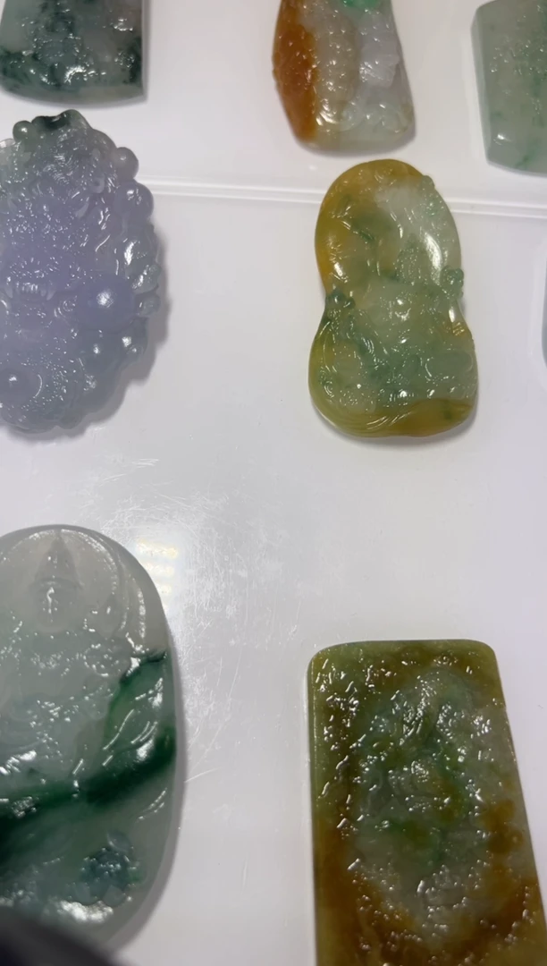 未镶嵌定制翡翠牌子