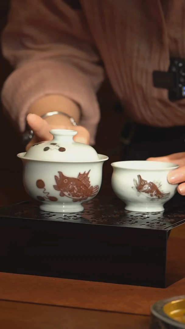 LXT釉里红鱼藻单杯+盖碗